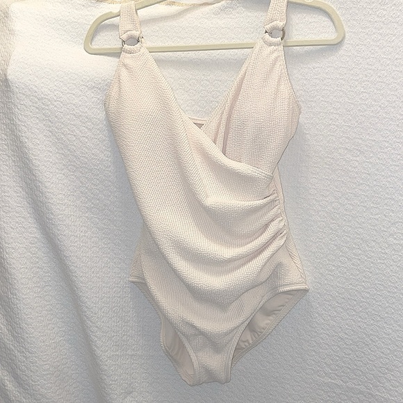 NWT Michael Kors One Piece Swimsuit - Picture 1 of 10
